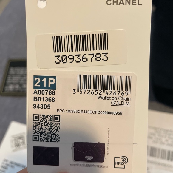 CHANEL
Caviar Quilted Golden Class Wallet On Chain WOC Black - Picture 16 of 16